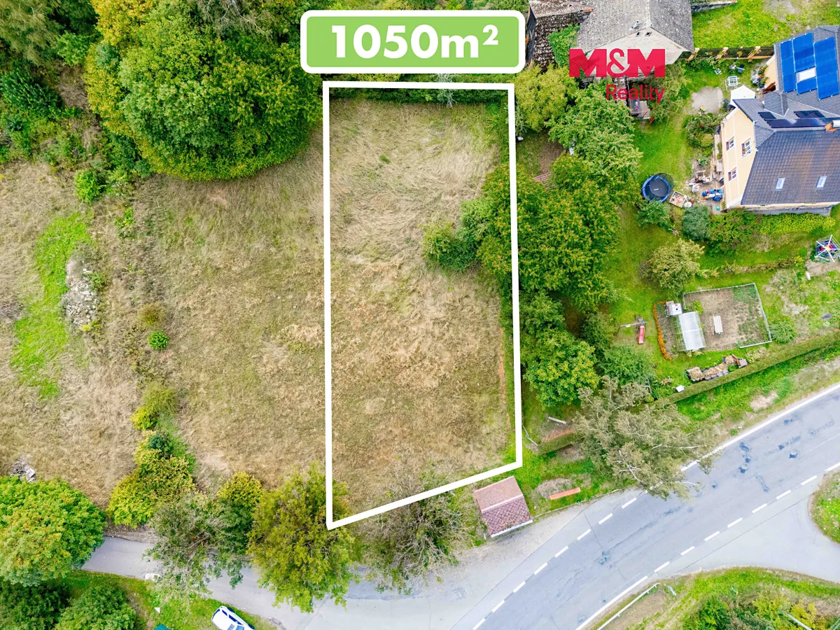 Prodej stavebního pozemku 1050 m²